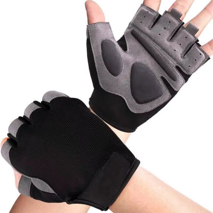 imported-image-69b1117ebdb5d.jpeg Heavyweight Half Finger Gym Gloves, Strong Grip Training Gloves